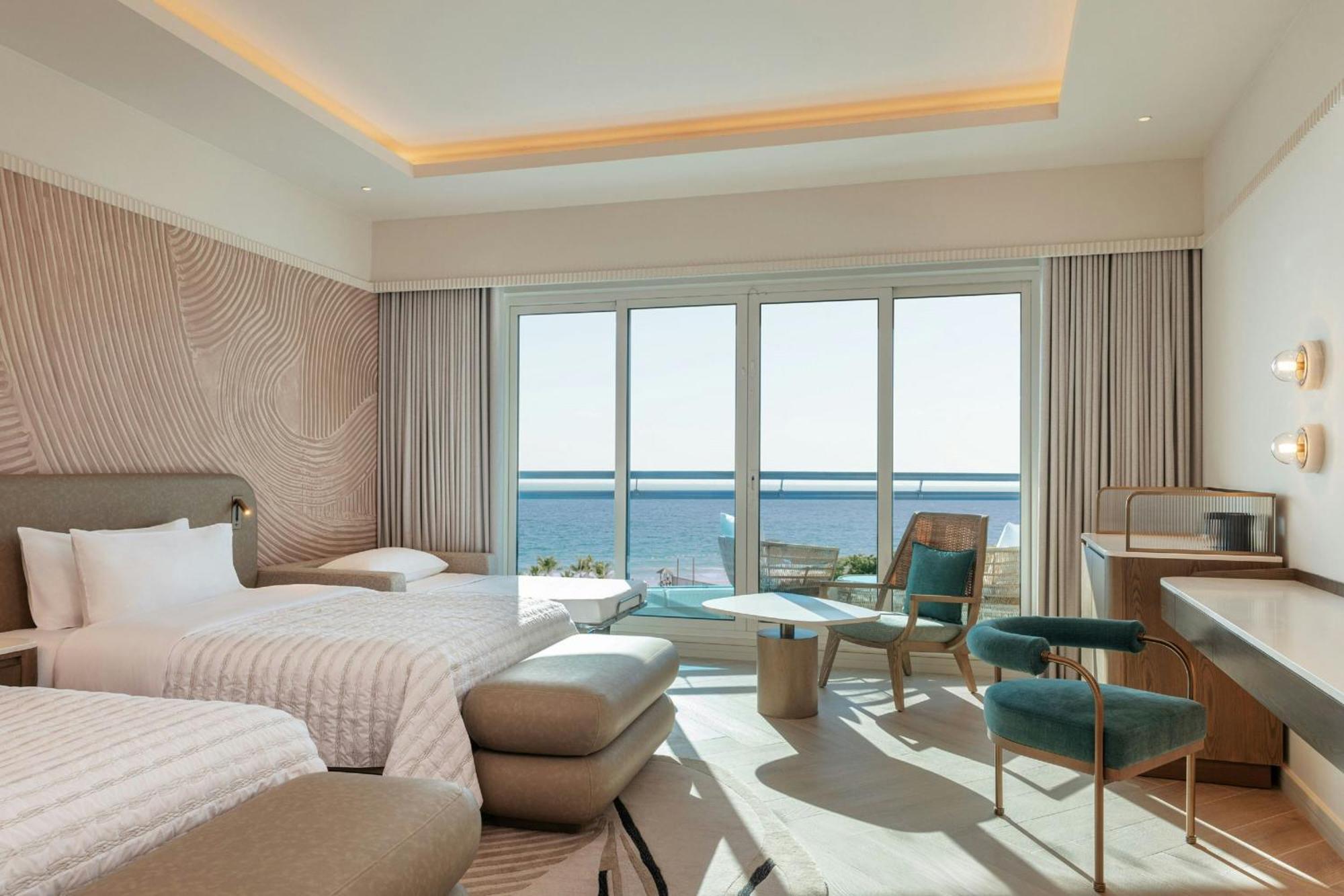 Le Meridien Al Aqah Beach Resort Esterno foto Deluxe Room