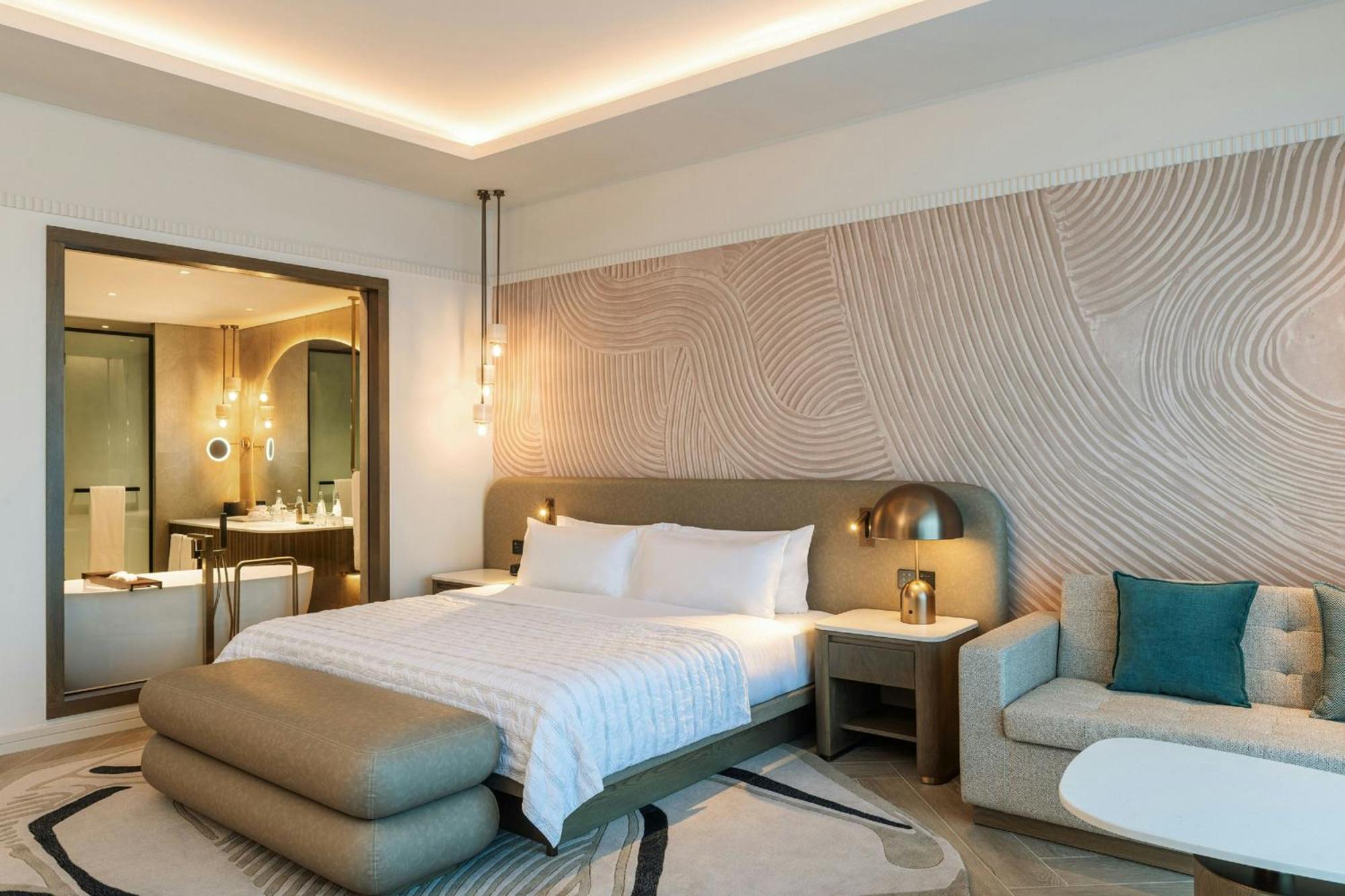 Le Meridien Al Aqah Beach Resort Esterno foto Deluxe Room